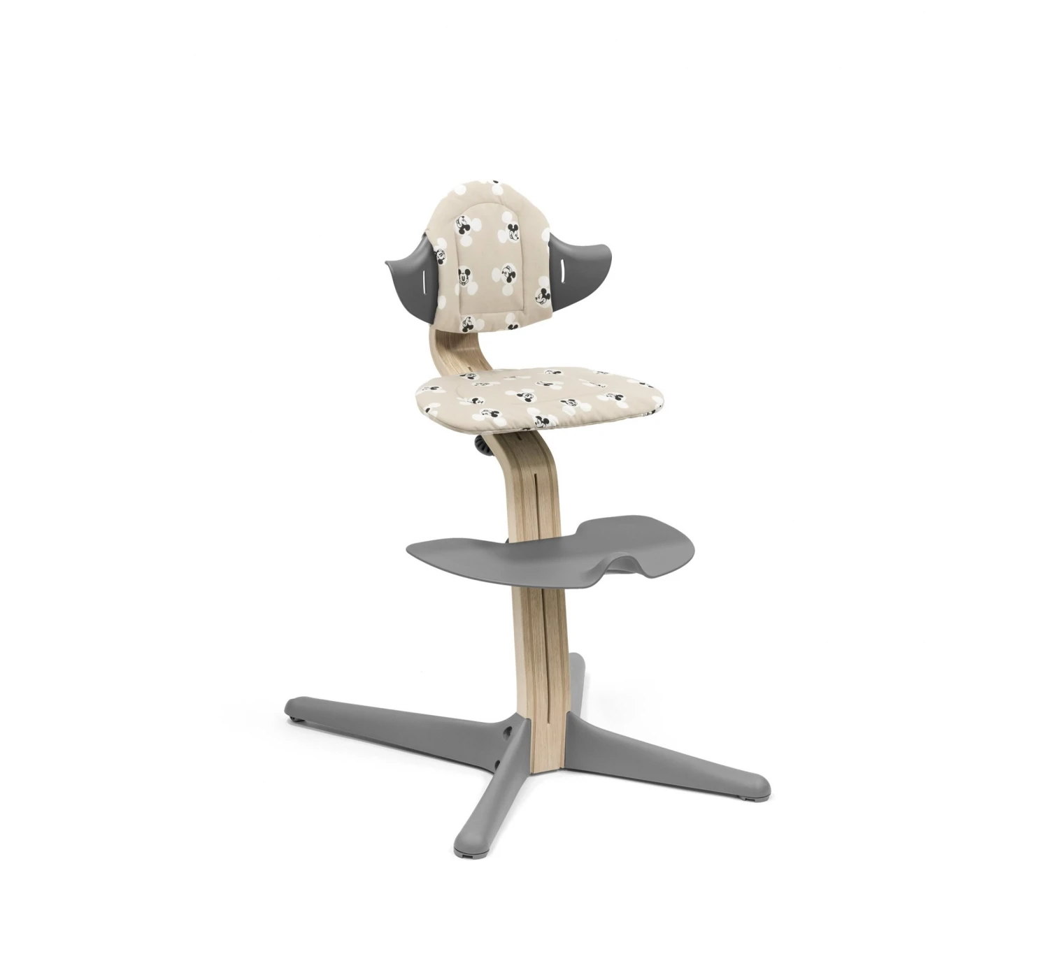 Stokke Nomi Kussen X Disney - Mickey Signature 1 Stokke Nomi Kussen X Disney - Mickey Signature