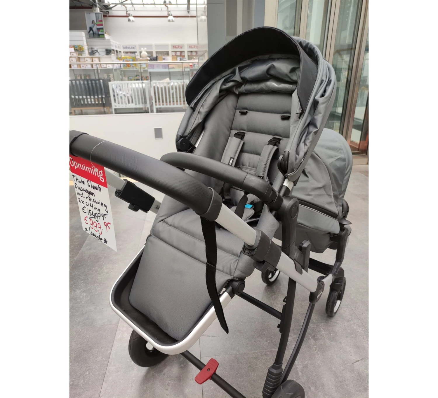Thule Sleek Duo Kinderwagen - Showmodel 6 Thule Sleek Duo Kinderwagen - Showmodel - Afbeelding 6